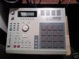 MPC 2000 MAXED OUT memory and 8 OUT and extras