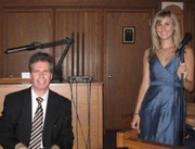 Hire piano players in Philadelphia only from the best at Arnieabramspi