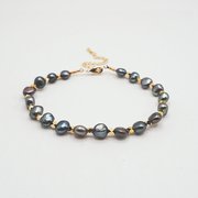 Gray Pearl Bracelet with Gold Beads