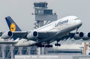 Lufthansa Airlines Official Site